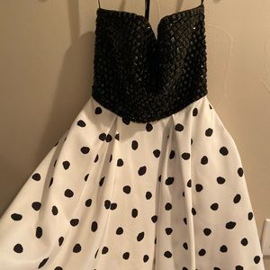 black and white sherri hill dress